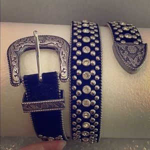 Guess black leather studded belt suede